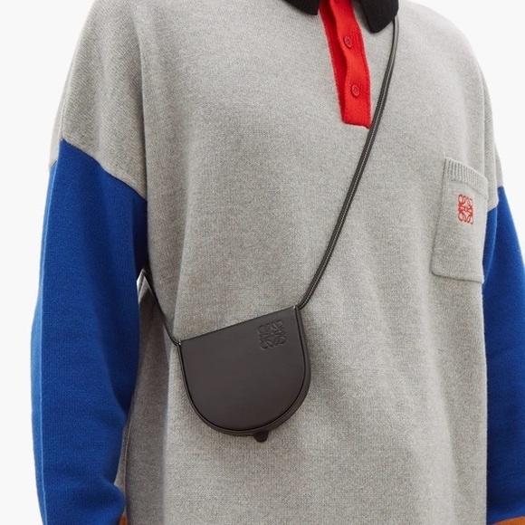 Loewe Black Small Heel Pouch - Picture 13 of 14